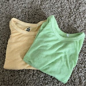 2 Pacsun Me to We Ribbed Short Sleeve Crop Tops